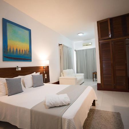 Hotel Praia Сао Томе Екстериор снимка