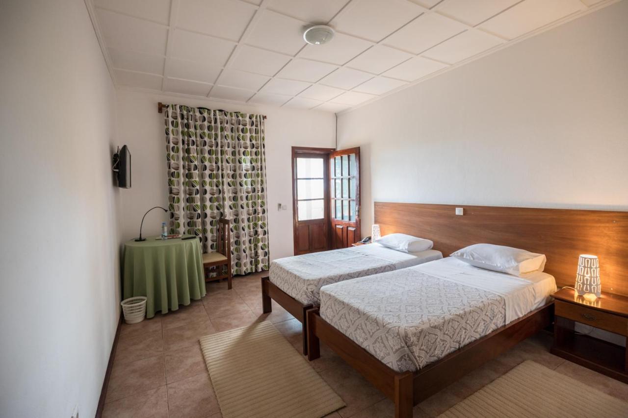 Hotel Praia Сао Томе Екстериор снимка