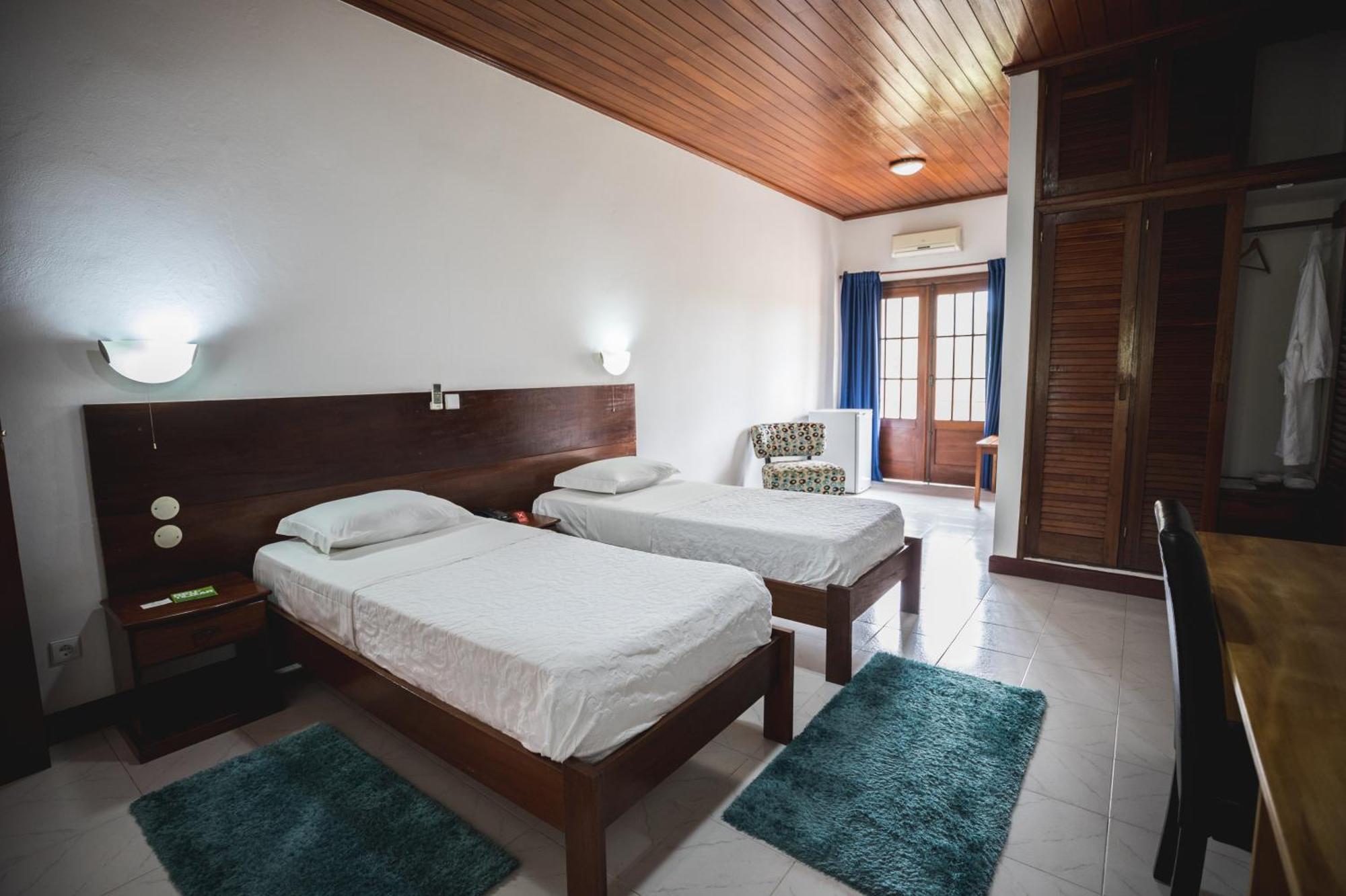 Hotel Praia Сао Томе Екстериор снимка